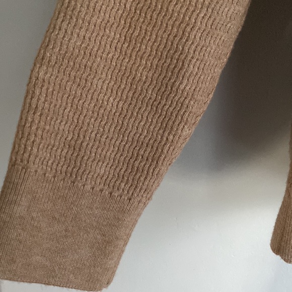 New Tan Cream Stripe Textures Sporty Bristol Club Sweater - Picture 4 of 6